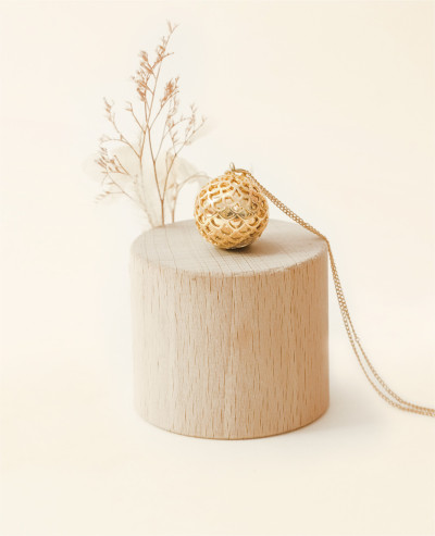 SOURCE Pregnancy Necklace