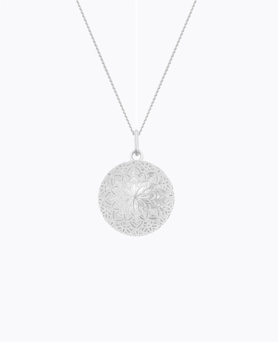 LACE Pregnancy necklace on...