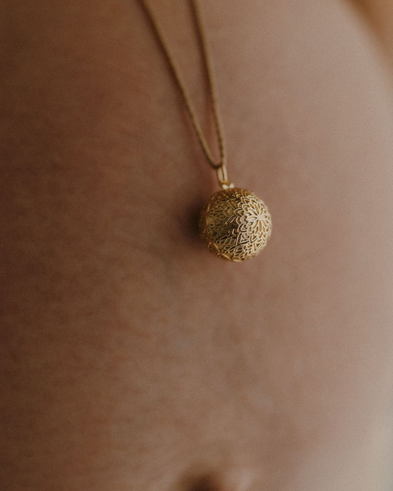 LACE Pregnancy necklace on Cord