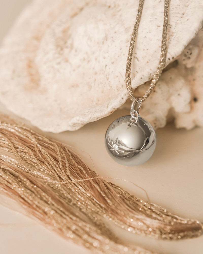 LUCKY STAR Pregnancy Necklace on cord