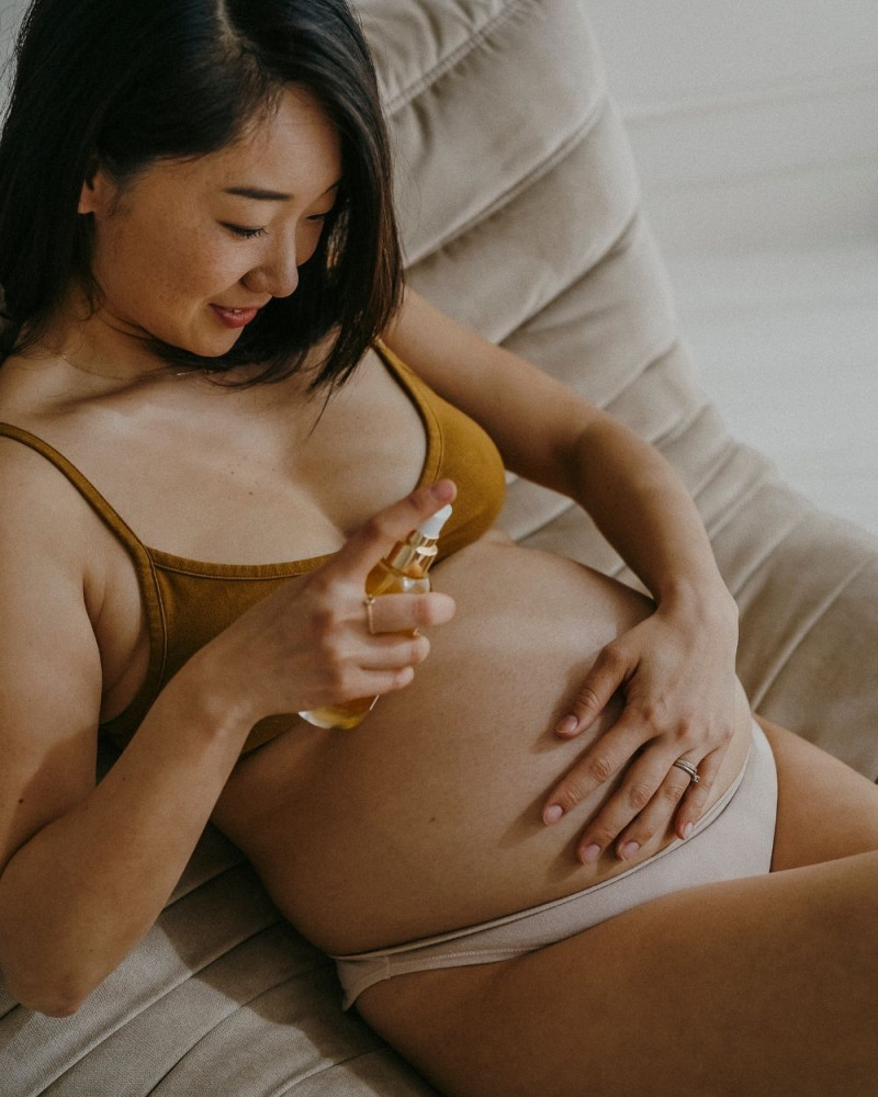 The Organic Mama Oil for Stretch Mark