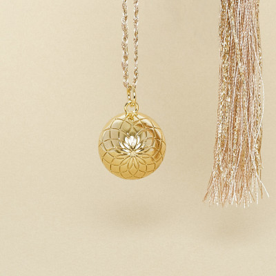 LOTUS Mother-Baby Bonding Box